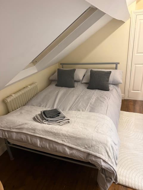 Spacious and cosy 4 Bed House in Beeston Apartment in Nottingham