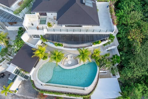 Property building, Day, Bird's eye view, Garden, Pool view, Swimming pool
