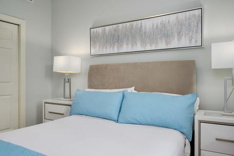 Sleek & Stylish Stay Mins to Magic MP68 Apartment in Orlando