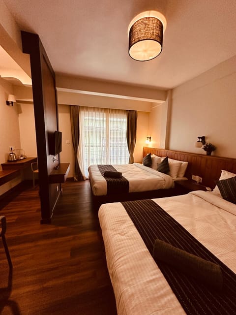 TV and multimedia, Photo of the whole room, Bedroom