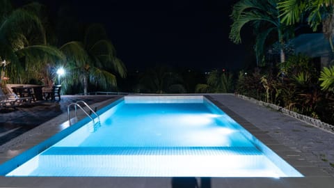 Property building, Swimming pool, Swimming pool