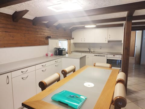 Dining area, kitchen