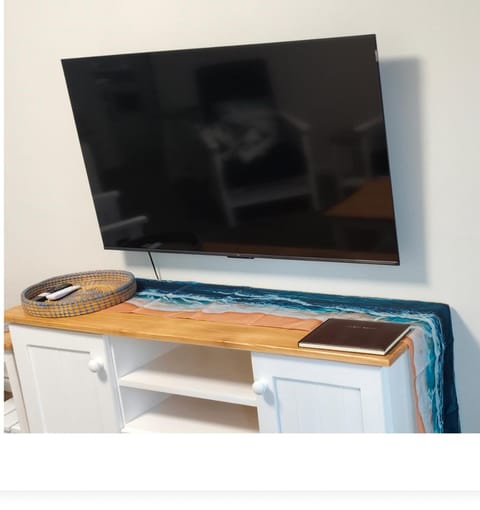 TV and multimedia, Evening entertainment