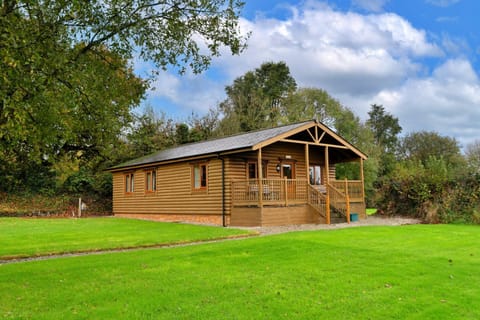 Property building, Facade/entrance, Off site