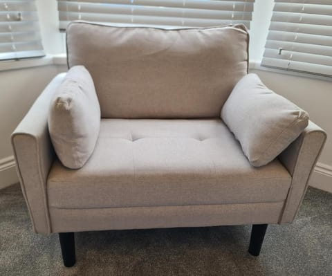 Pearce House-Brand New 3 bed-Sleeps 6-Garden House in Exeter