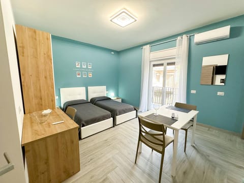 Photo of the whole room, Bedroom, air conditioner