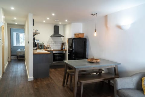 Mor Ki -A perfectly situated modern flat in Looe Apartment in Looe