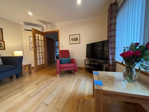 No 1 High Park Lodges House in Scotland