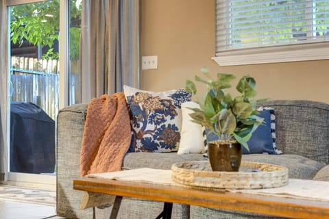 3754 Red Canon House in Manitou Springs