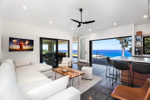 Manu O Ku House in Holualoa