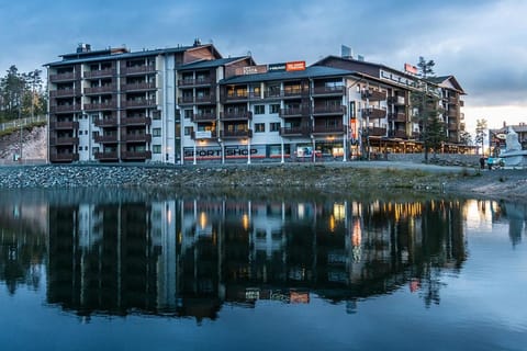 Property building, Neighbourhood