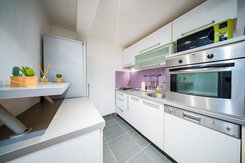 Kitchen or kitchenette, oven, stove