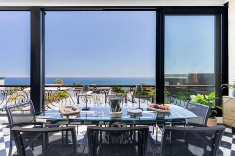 Villa Iparadesi - Camps Bay Pool Panoramic Views Villa in Camps Bay