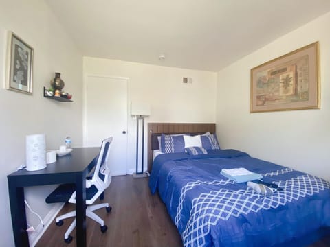 Pomona Cozy Queen Bedroom Vacation rental in Claremont