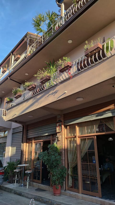 Lille France Apartments Apartment hotel in Montenegro