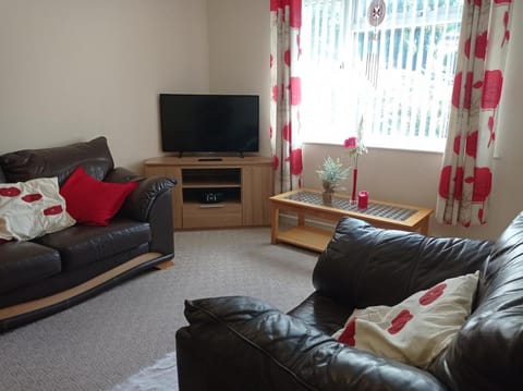 Classic one bed bungalow with views over the town House in Exmouth