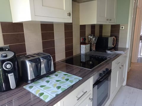 Classic one bed bungalow with views over the town House in Exmouth