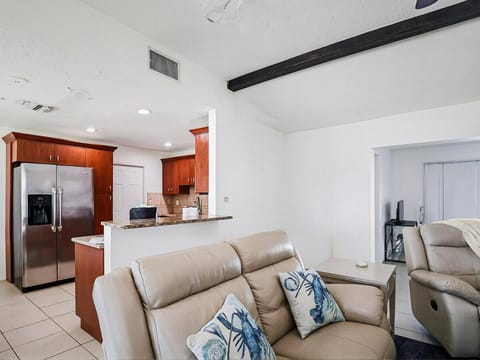 Bring the Whole Family! House in Desoto Lakes