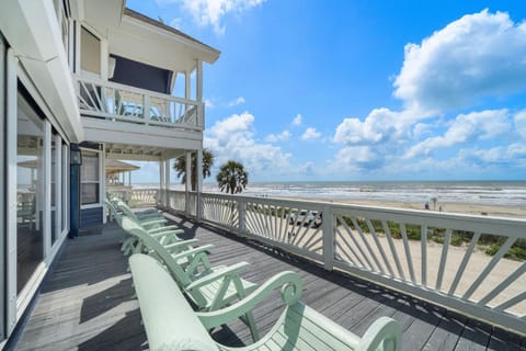 Ocean View House in Hitchcock