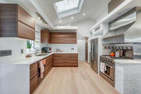 1 Mi to Dtwn and Mill Avenue! Home with Outdoor Oasis House in Tempe