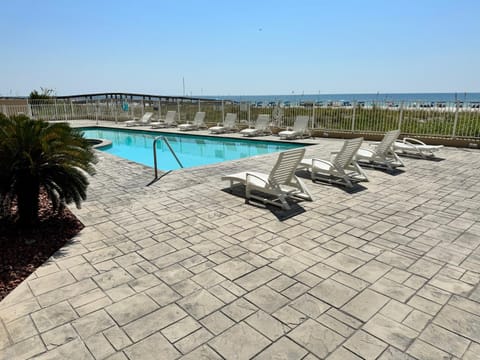 Four Winds 303 by ALBVR - Great Beachfront condo in low density complex! Apartment in Orange Beach