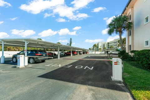 Sunset Royale - 302 Apartment in Siesta Beach
