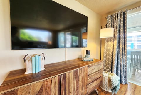 Nye Beach! Walk to Restaurants & Shop! The Beach House in Newport