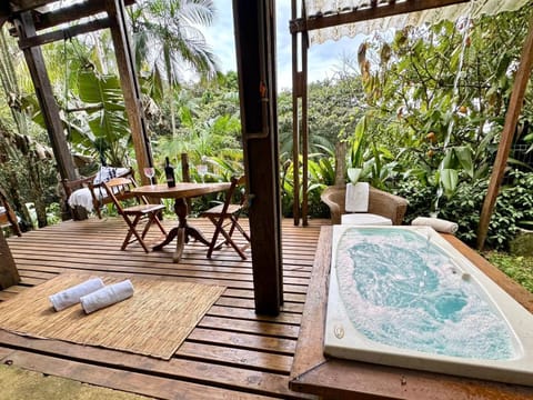 Natural landscape, Garden, Hot Tub, Garden view