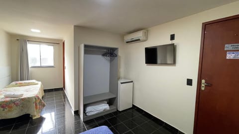 Caminho de Itacoatiara Bed and Breakfast in Niterói