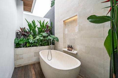 Bathroom, Bath