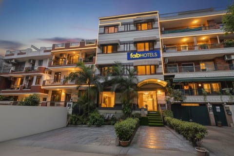 Property building, Facade/entrance