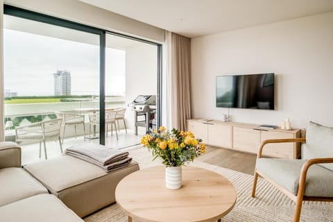 View (from property/room), Balcony/Terrace, Living room, Seating area