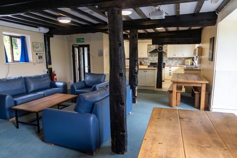 Traditional Welsh Longbarn House in Glyn Tarell