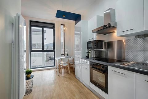 Proche Gare, parking couvert, Wifi Apartment in Bourgoin-Jallieu