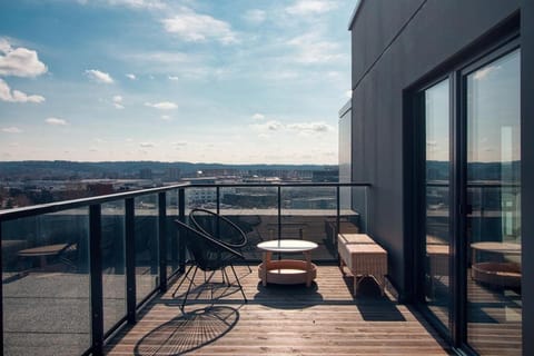 Natural landscape, View (from property/room), Balcony/Terrace, Balcony/Terrace, Seating area