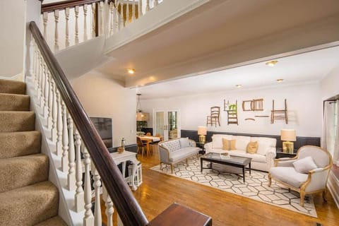 Urban Farmstead Family Retreat - Game Barn House in Appleton