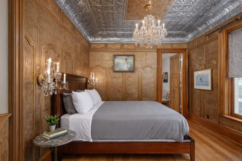 Dancing Moon Luxury Loft and Event Space - Sleeps 12 House in Oshkosh