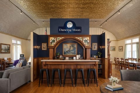 Dancing Moon Luxury Loft and Event Space - Sleeps 12 House in Oshkosh