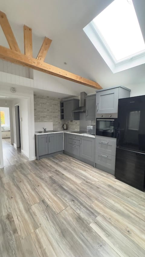 Cozy 2-Bedroom Cottage-Style Home Apartment in Dublin