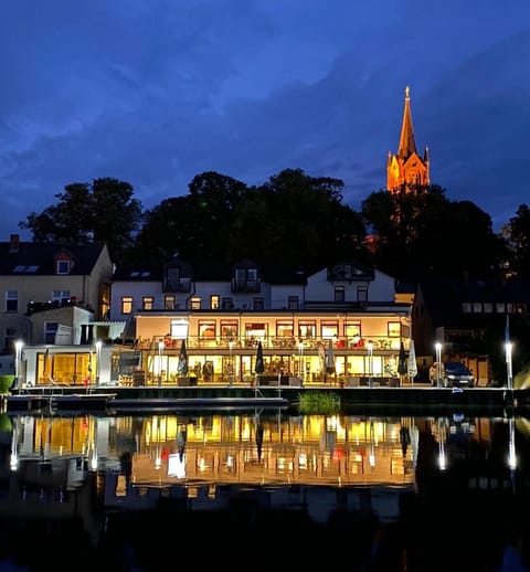 Property building, Lake view