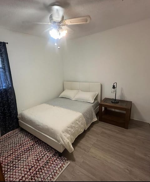 Hermosas habitaciones Vacation rental in Hollywood