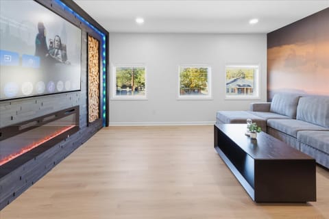 Modern home near Convention Center Apartment in Indianapolis