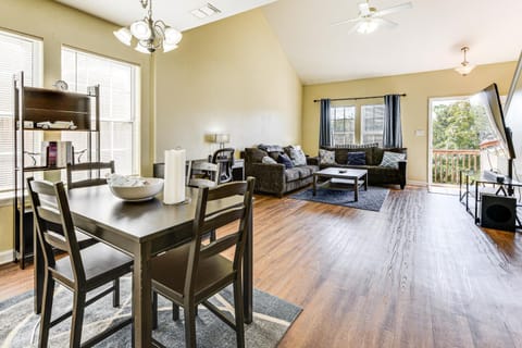 4 Mi to FSU Pet-Friendly Townhome House in Tallahassee