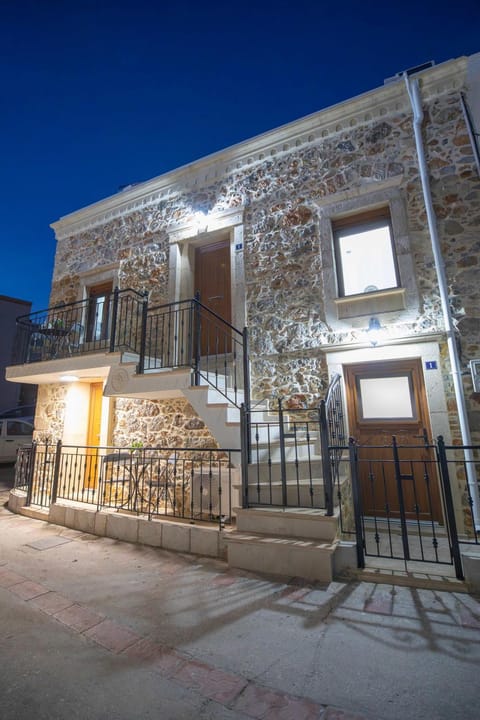 Property building, Night