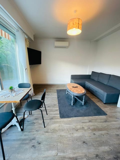 Fen home GJ Apartment in Antibes