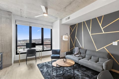 3br Dreamhouse Condo Downtown Apartment in Vestavia Hills