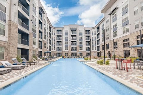 Grandview Apartment near Medical Ctr Apartment in Vestavia Hills