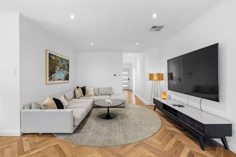 TV and multimedia, Living room