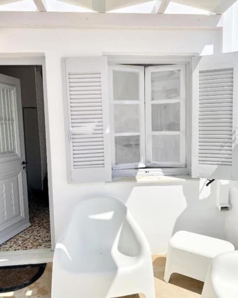 Cabarnus House House in Paros