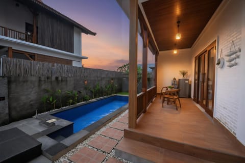 Balcony/Terrace, Pool view, Swimming pool, Swimming pool